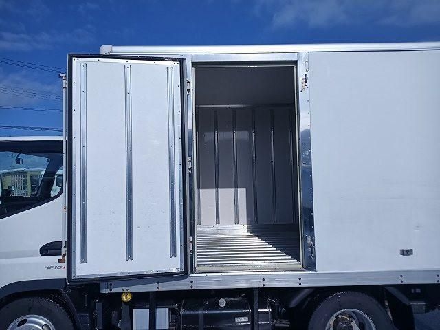 MITSUBISHI CANTER 2021