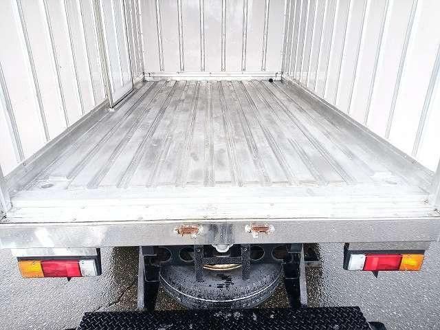 MITSUBISHI CANTER 2021