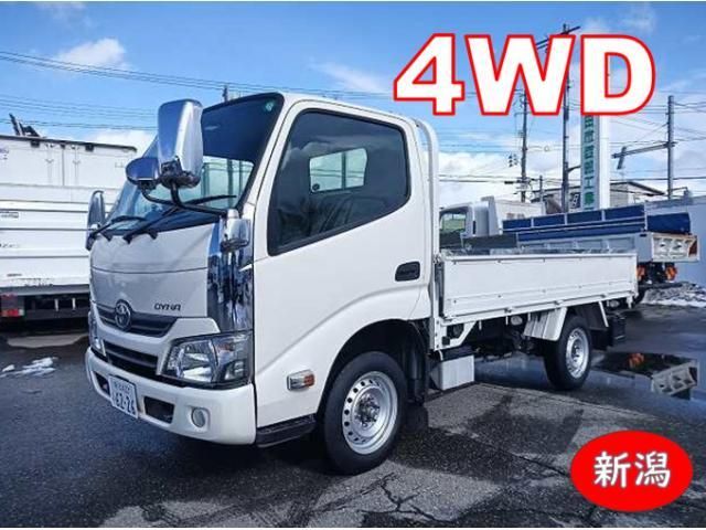TOYOTA DYNA 2019