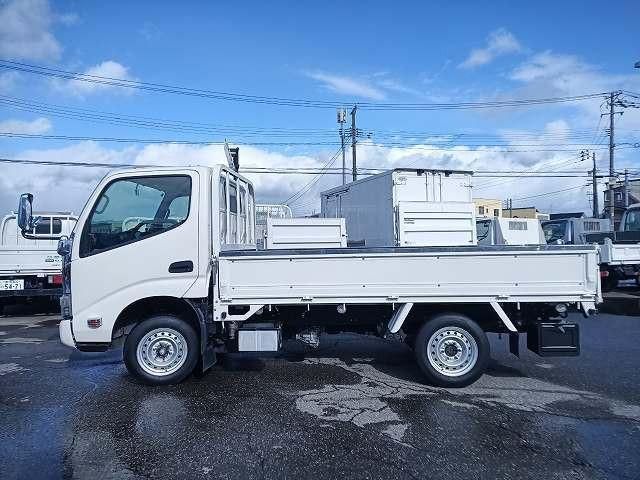 TOYOTA DYNA 2019