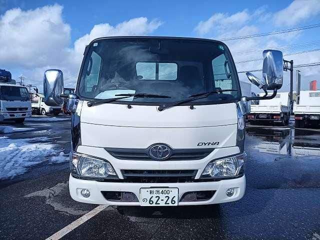 TOYOTA DYNA 2019
