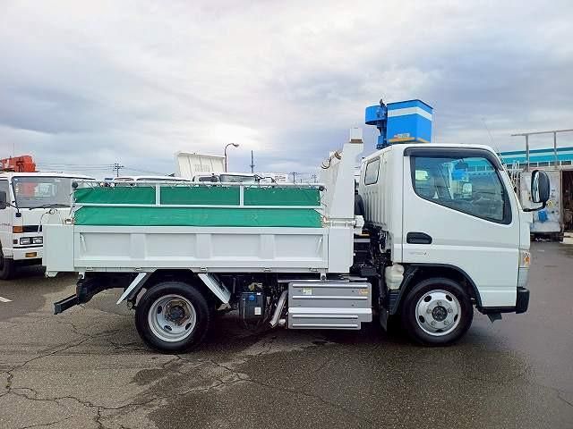 MITSUBISHI CANTER 2020