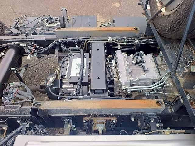 MITSUBISHI CANTER 2020