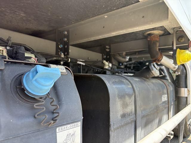 MITSUBISHI CANTER 2017