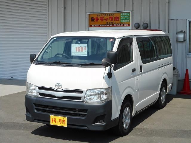 TOYOTA HIACE van 4WD 2013