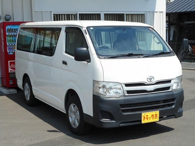 TOYOTA HIACE van 4WD 2013