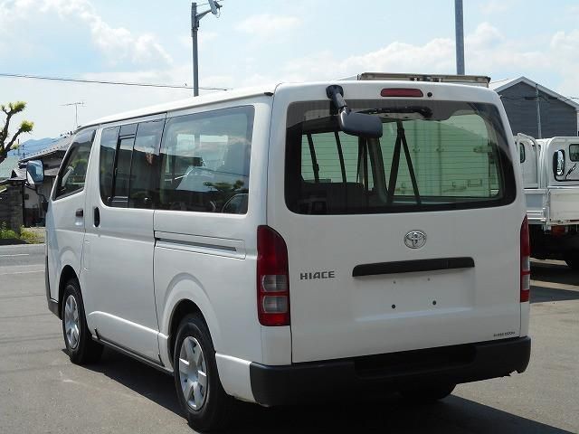 TOYOTA HIACE van 4WD 2013