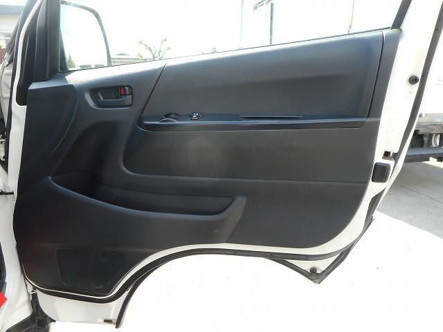 TOYOTA HIACE van 4WD 2013