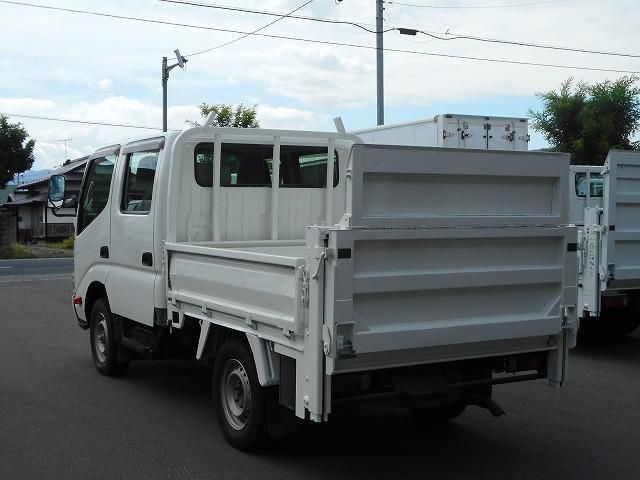 TOYOTA DYNA 2014