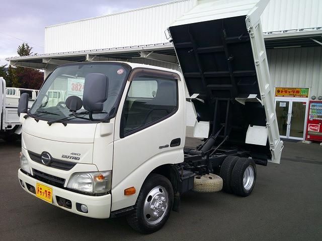 HINO DUTRO 2016