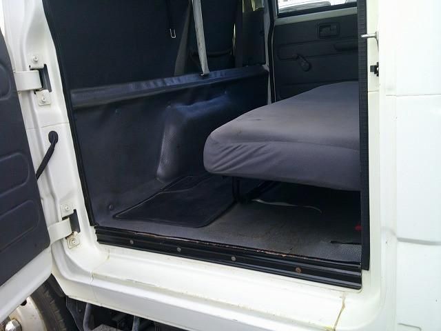 ISUZU ELF 2014