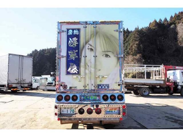 MITSUBISHI CANTER 2002