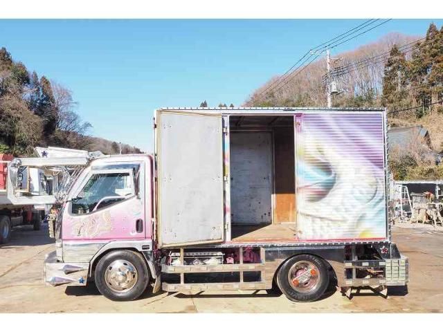 MITSUBISHI CANTER 2002