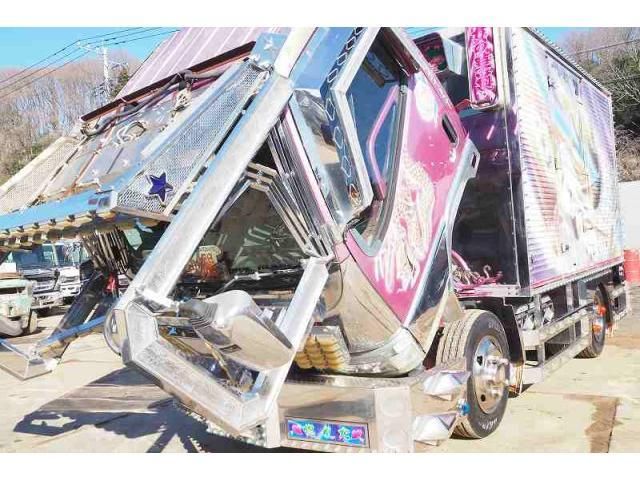 MITSUBISHI CANTER 2002