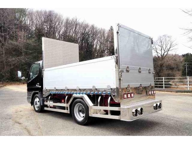 MITSUBISHI CANTER 2003