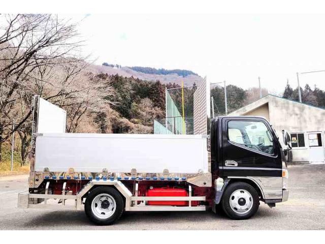 MITSUBISHI CANTER 2003