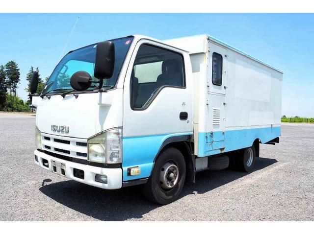 ISUZU ELF 2010