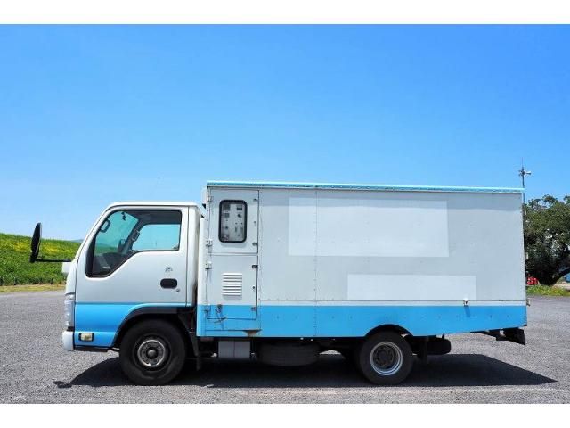 ISUZU ELF 2010