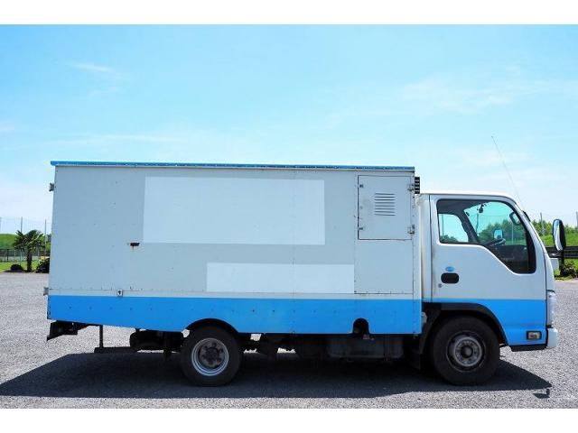 ISUZU ELF 2010