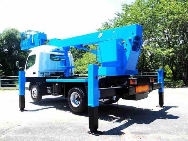 MITSUBISHI CANTER 2004