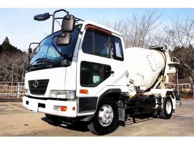 NISSAN DIESEL CONDOR 2006