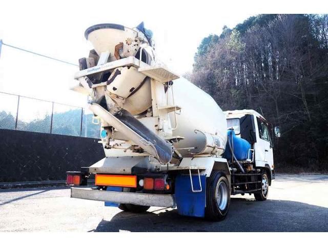 NISSAN DIESEL CONDOR 2006