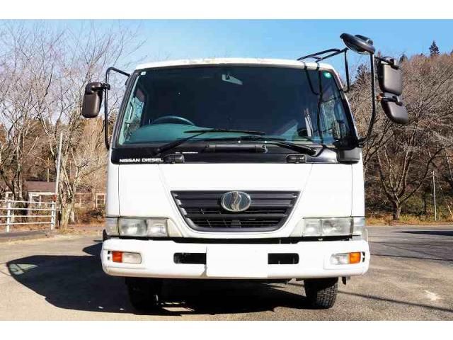 NISSAN DIESEL CONDOR 2006