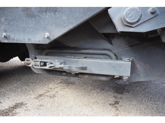 NISSAN DIESEL CONDOR 2011