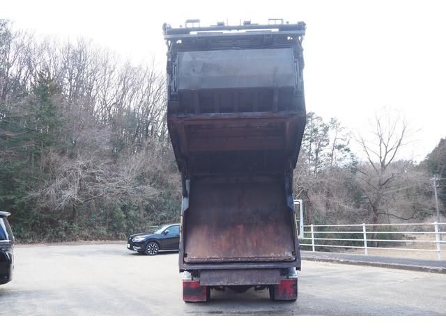 NISSAN DIESEL CONDOR 2011