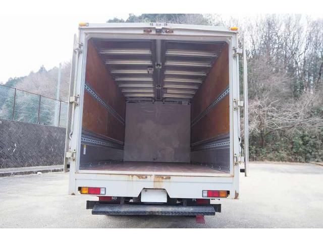 MITSUBISHI CANTER 2015