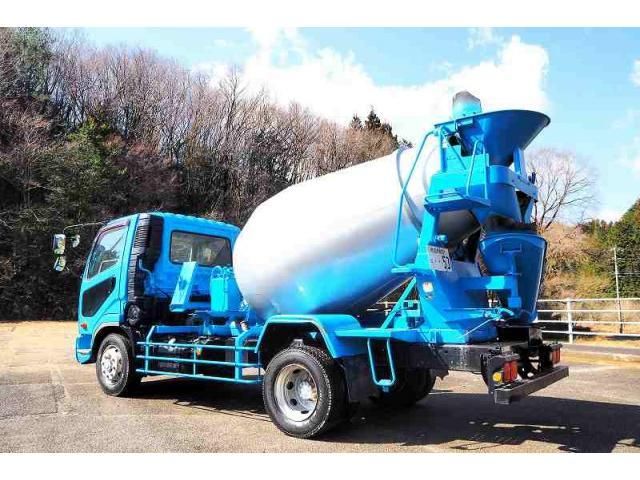 MITSUBISHI FUSOU FIGHTER 2015