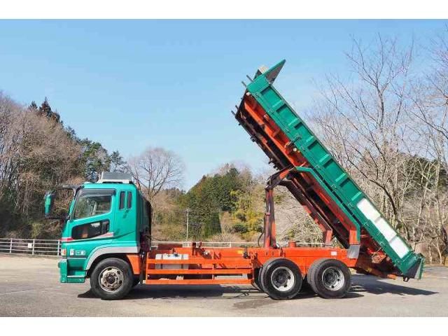 MITSUBISHI FUSOU SUPER GREAT 2005