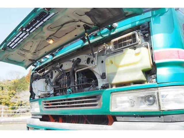 MITSUBISHI FUSOU SUPER GREAT 2005