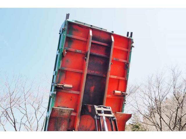 MITSUBISHI FUSOU SUPER GREAT 2005