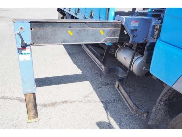 MITSUBISHI FUSOU FIGHTER 2006