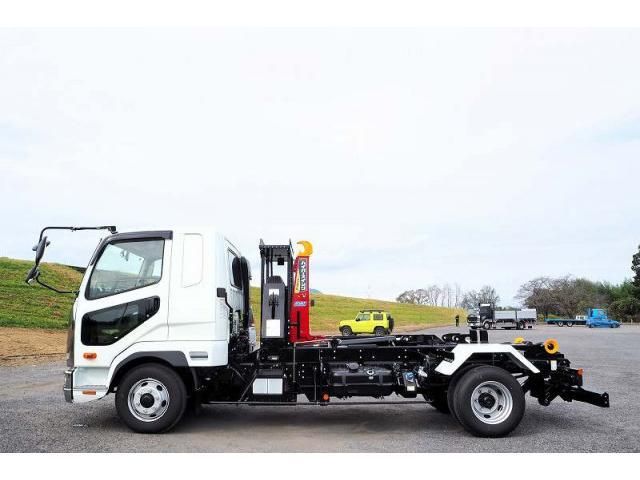 MITSUBISHI FUSOU FIGHTER 2025