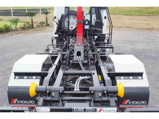 MITSUBISHI FUSOU FIGHTER 2025