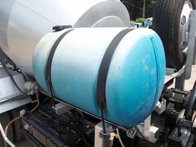 MITSUBISHI CANTER 2004