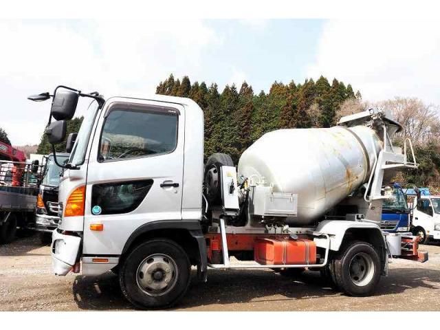 HINO RANGER 2013