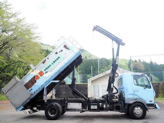 MITSUBISHI FUSOU FIGHTER 2001