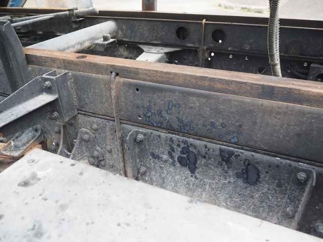 MITSUBISHI FUSOU FIGHTER 2001