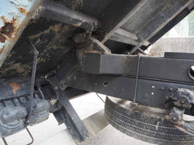 MITSUBISHI FUSOU FIGHTER 2001