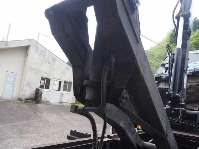 MITSUBISHI FUSOU FIGHTER 2001