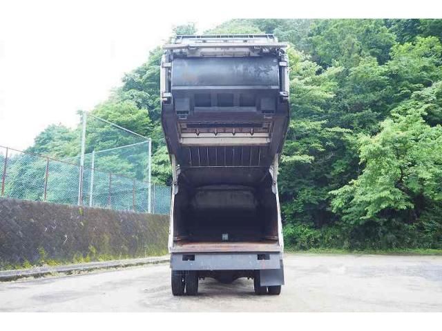 MITSUBISHI FUSOU FIGHTER 2012