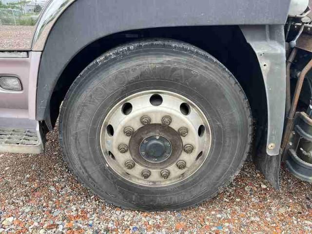 NISSAN DIESEL Quon 2012