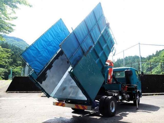 MITSUBISHI FUSOU FIGHTER 2008