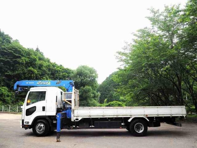 ISUZU FORWARD 2016