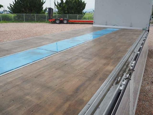 MITSUBISHI FUSOU SUPER GREAT 2018