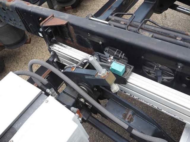 MITSUBISHI FUSOU FIGHTER 2013