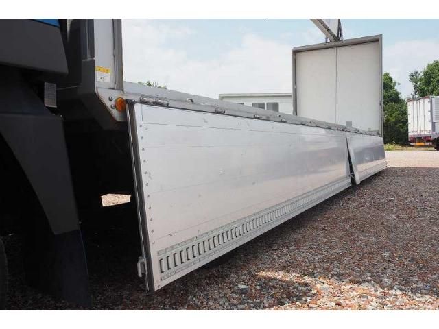 MITSUBISHI FUSOU SUPER GREAT 2020